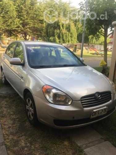 Hyundai accent 2011