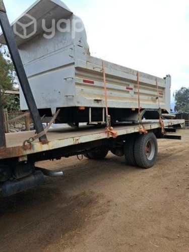 Tolva 8 cubos muy buen estado