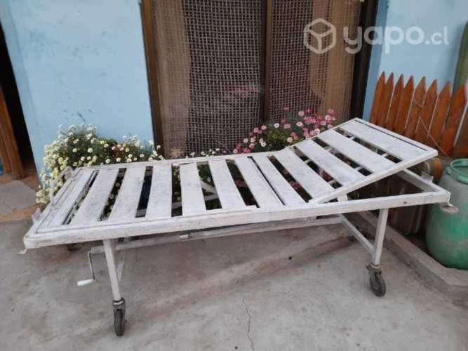 Catre clínico manual sin barandas