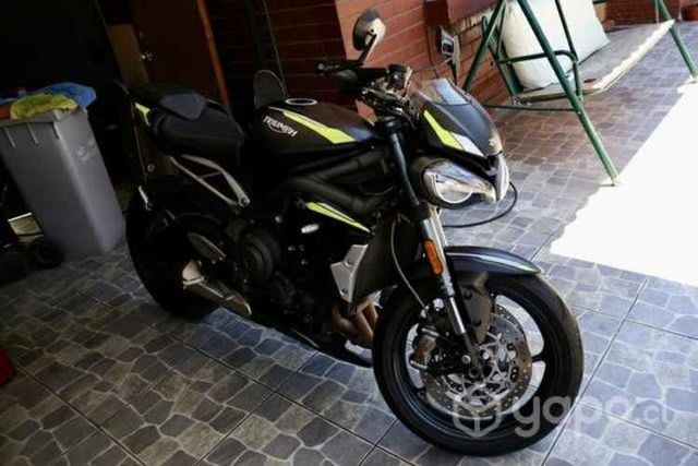Triumph street triple rs 2022