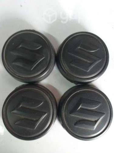 Tapas de rueda Suzuki alto 800 excelente estado