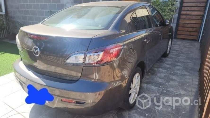 Mazda3 2013 sedan AT