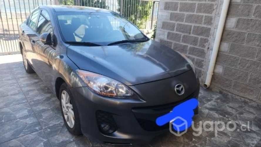 Mazda3 2013 sedan AT