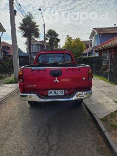 Mitsubishi l200 2014