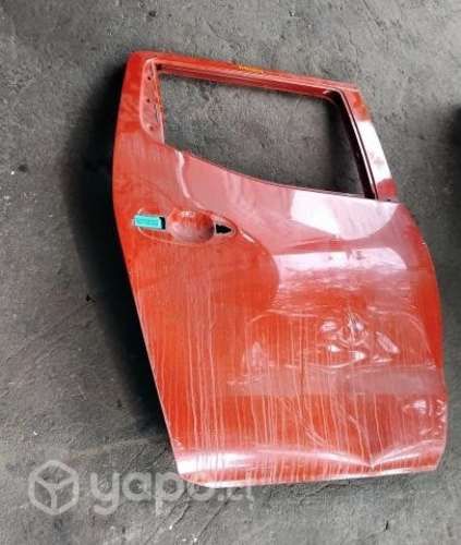 Puerta Trasera Derecha Detalle (NNH009) Nissan NP