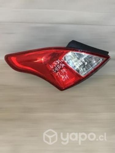 Foco trasero lh Nissan Versa 2012 2019