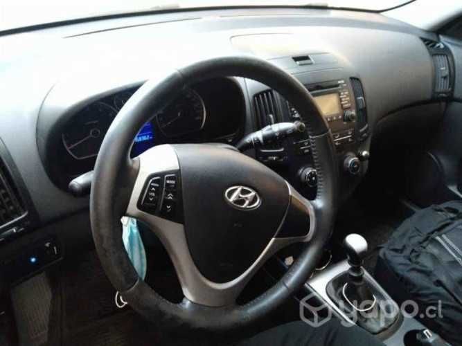 Hyundai i-30 2011