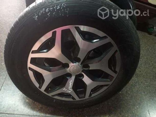 4 neumáticos y llantas magnesio Subaru Forester