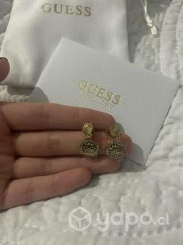 Aros Dorados Guess
