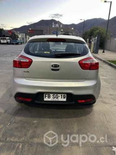Kia motors rio 2012
