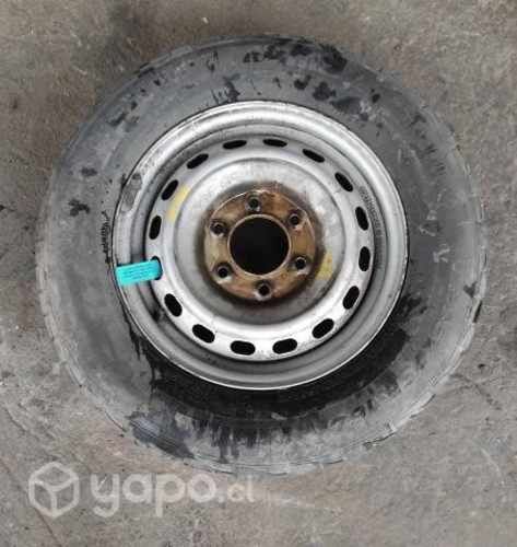 Llanta Fierro Con Neumático 205 75 R16 (HHA011) Hy