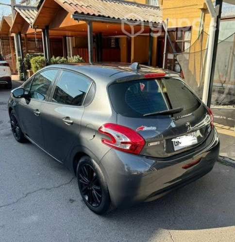 Peugeot 208 1.2 mt