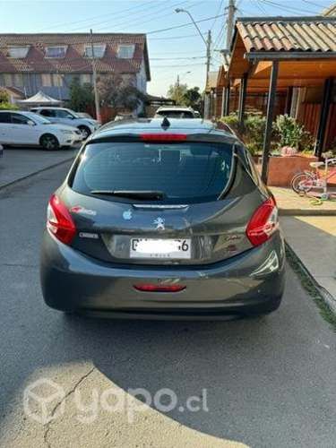 Peugeot 208 1.2 mt