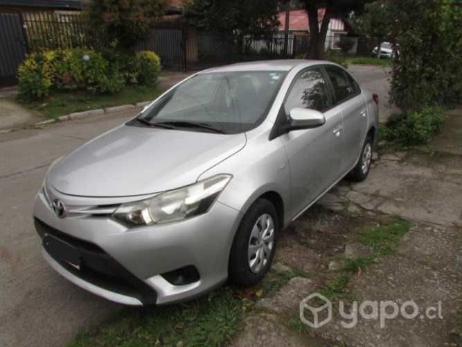 Toyota yaris 2014