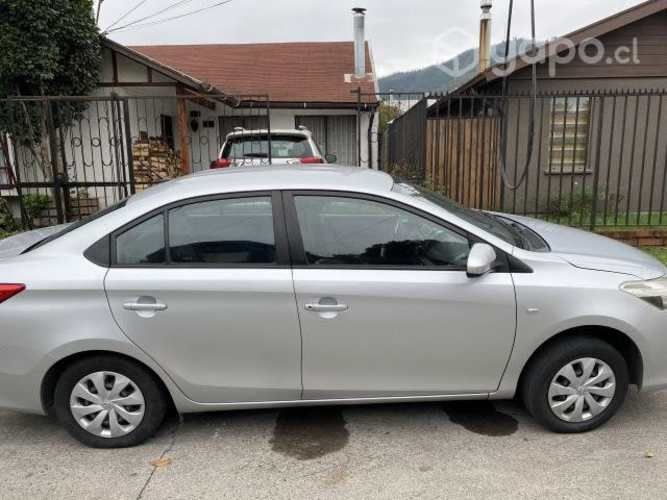 Toyota yaris 2014