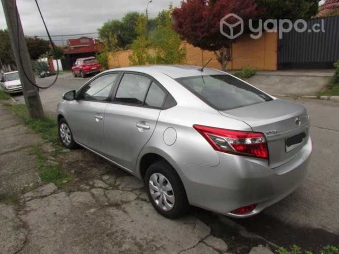 Toyota yaris 2014