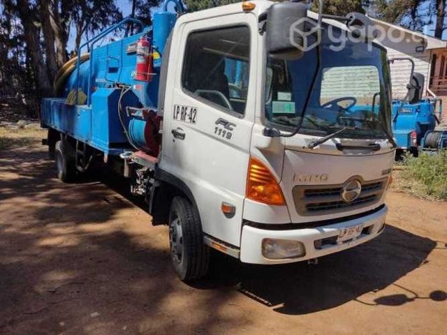 Camion lipiafosas HINO FC 1119 2020