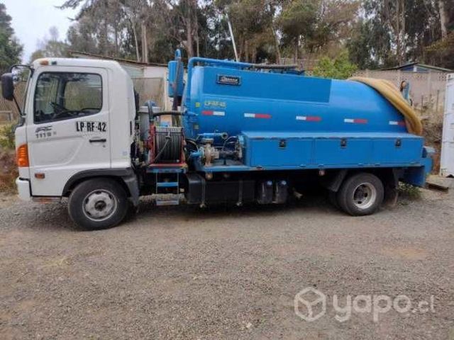 Camion lipiafosas HINO FC 1119 2020