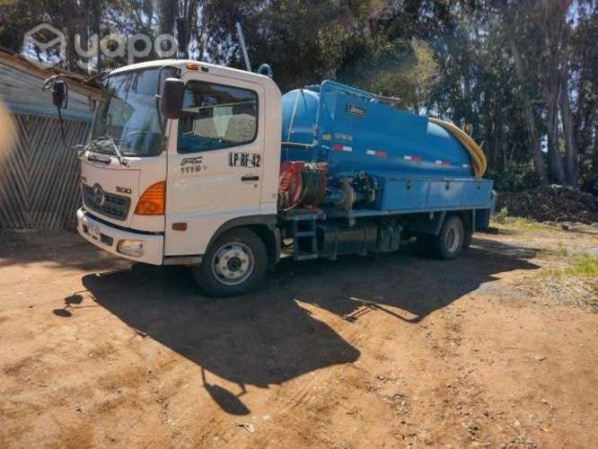 Camion lipiafosas HINO FC 1119 2020