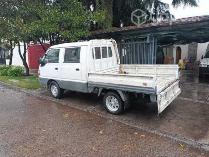 Hyundai porter 2003 + motor de repuesto o reparar