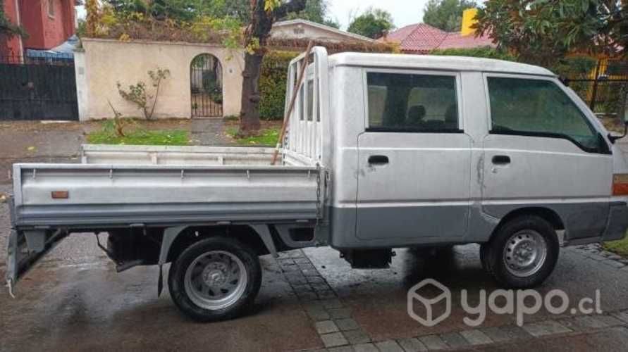 Hyundai porter 2003 + motor de repuesto o reparar