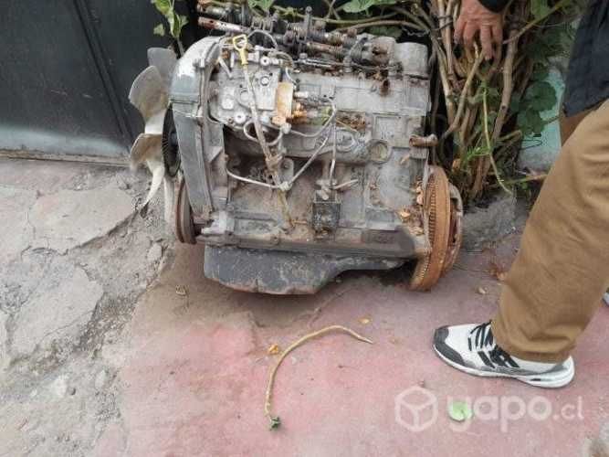 Hyundai porter 2003 + motor de repuesto o reparar
