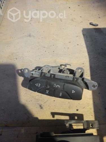 Chevrolet silverado 2013 comando radio al volante