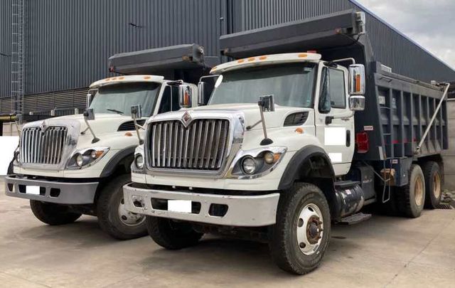 Camión Tolva International 7600 Workstar 16 m3 6x4 Año 2015