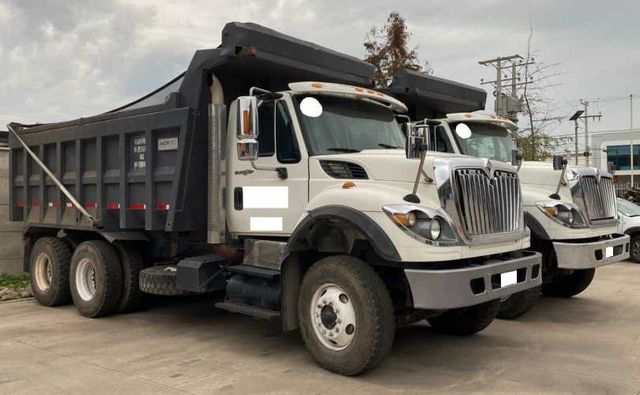 Camión Tolva International 7600 Workstar 16 m3 6x4 Año 2015