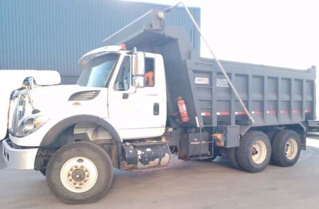 Camión Tolva International 7600 Workstar 16 m3 6x4 Año 2015