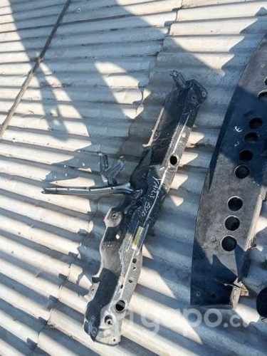 Toyota yaris ecco frontal envio regiones chapa