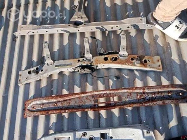 Nissan versa frontal superior chapa envio regiones