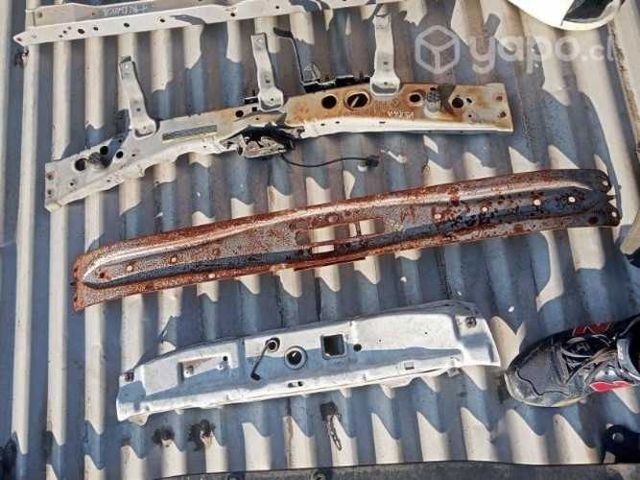 Nissan versa frontal refuerzo parachoque envio