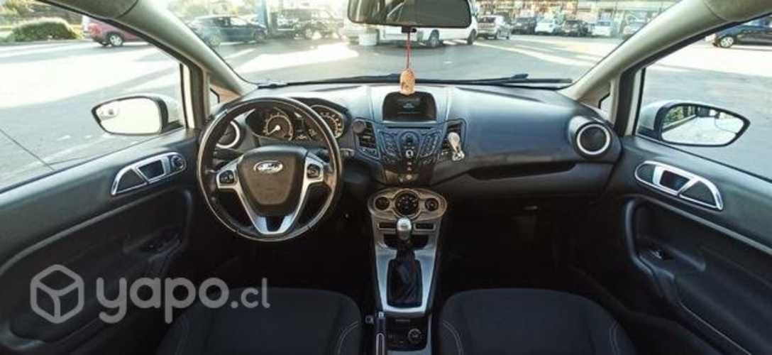 Ford fiesta SE