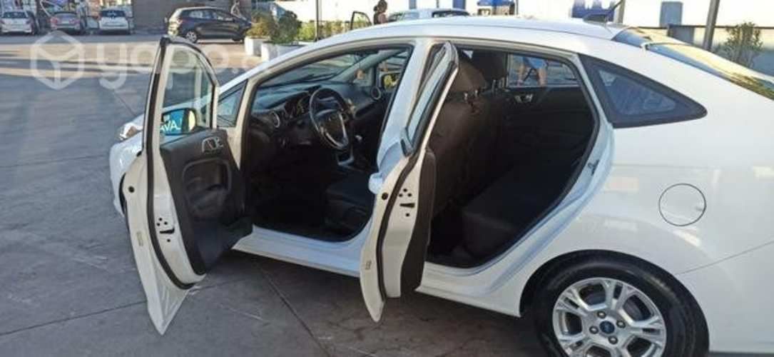 Ford fiesta SE