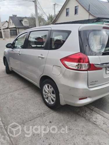 Suzuki ertiga único dueño