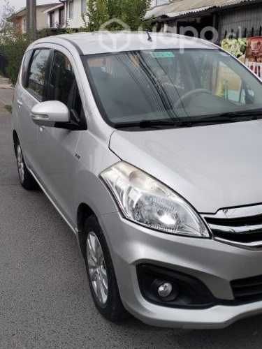 Suzuki ertiga único dueño