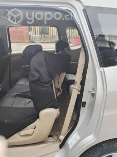 Suzuki ertiga único dueño