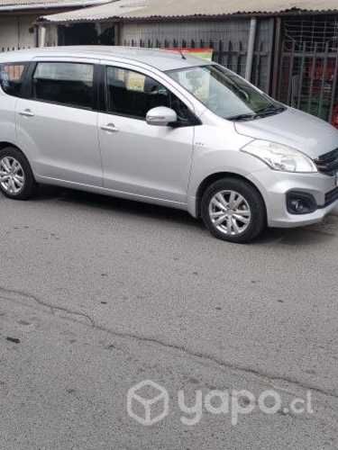 Suzuki ertiga único dueño