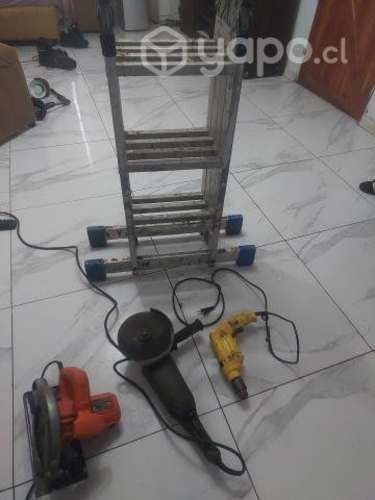 Herramientas y escalera
