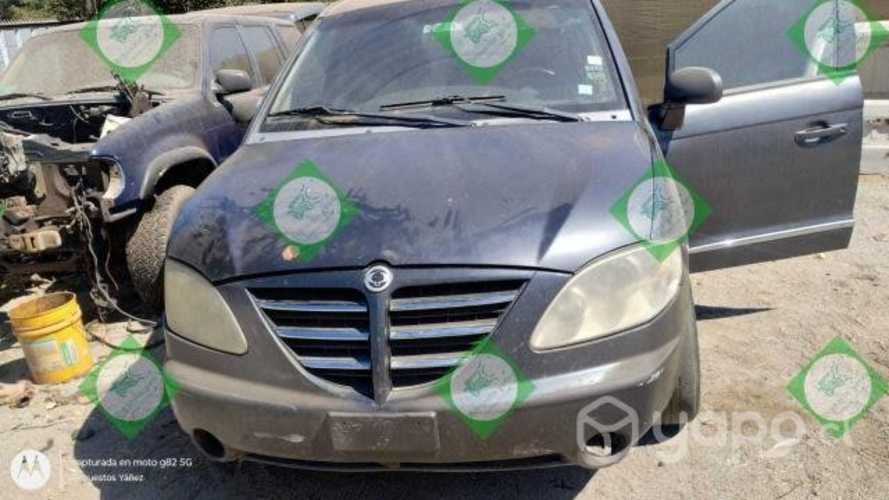 Opticos de ssangyong stavic 2008