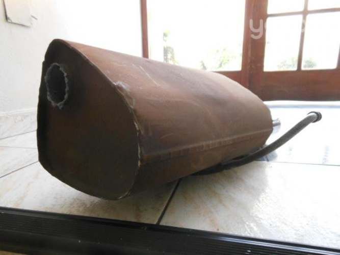 Silenciador + Cola de Escape Cromada Usado