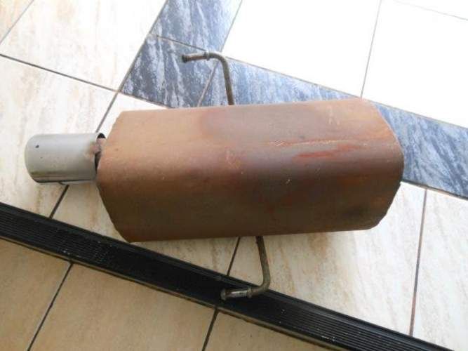 Silenciador + Cola de Escape Cromada Usado