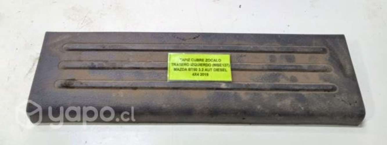 Tapiz Cubre Zocalo Tras Izq (MBE137) BT50 3.2 2019