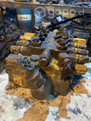 Caja dé válvula retro Jhon Deere 310