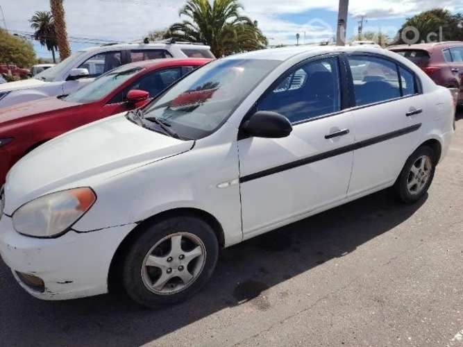 Hyundai accent 2009
