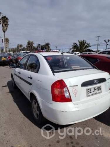 Hyundai accent 2009