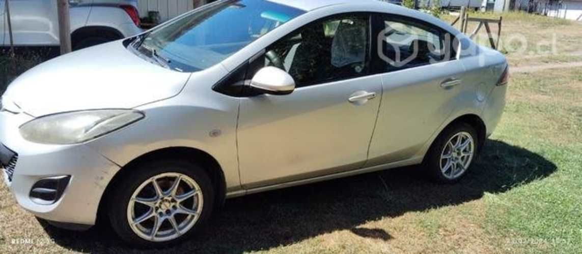 Mazda 2 1.5 año 2011