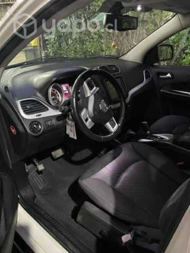 Se vende dodge journey 2013