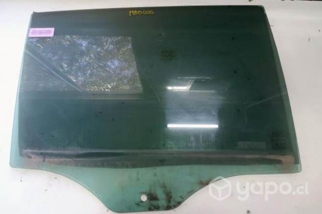 Vidrio Puerta Trasera Der Mazda BT